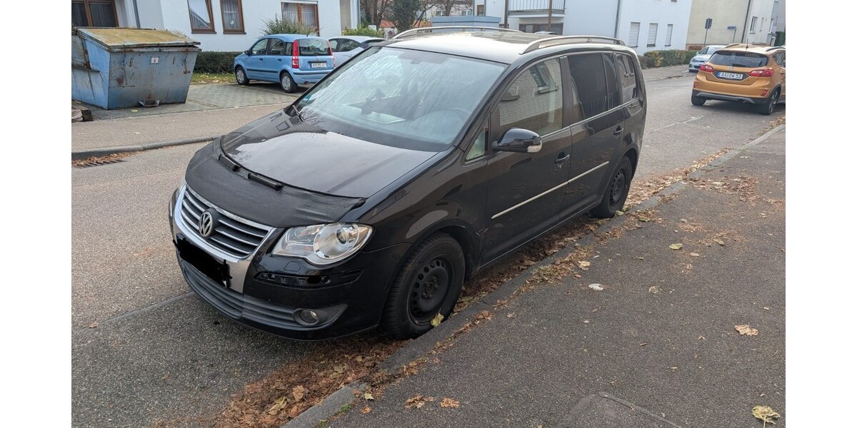 VW Touran 210.000 km 3.500 &euro; Aalen 73430