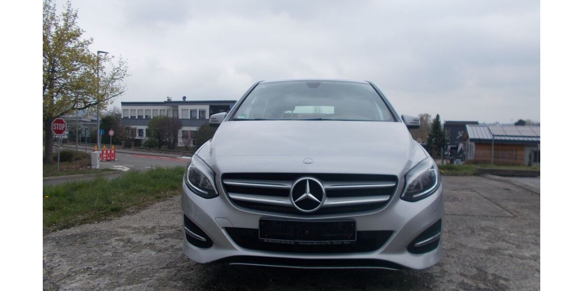 Mercedes-Benz B 180 245.300 km 6.450 &euro; Aalen 73431