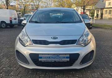 Kia Rio 113.000 km 5.700 &euro; Aalen 73430