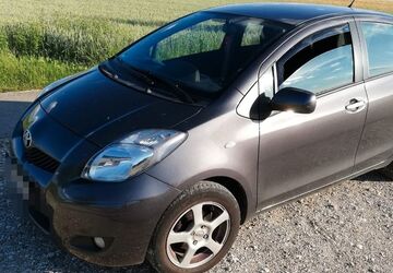 Toyota Yaris 148.500 km 5.500 &euro; Schwäbisch-Gmünd 73529
