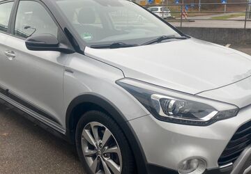 Hyundai i20 106.000 km 9.890 &euro; Aalen 73431