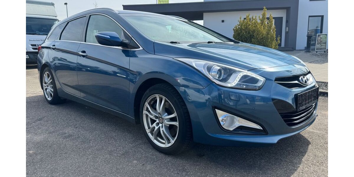 Hyundai i40 213.867 km 6.249 &euro; ELLWANGEN 73479