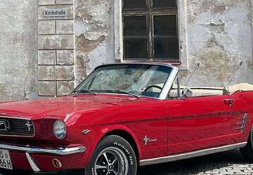 Ford Mustang 122.000 km 44.500 &euro; Nördlingen 86720