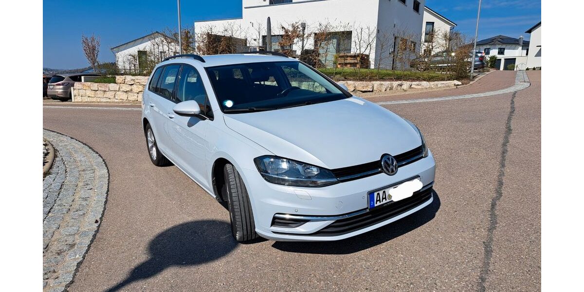 VW Golf 133.000 km 12.300 &euro; Jagstzell 73489