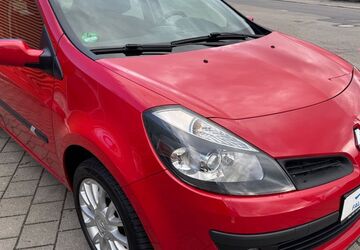 Renault Clio 93.014 km 3.999 &euro; Aalen 73431
