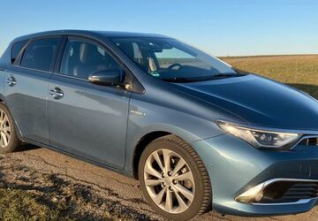 Toyota Auris 132.000 km 12.990 &euro; Göggingen 73571