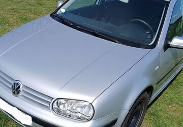 VW Golf 88.566 km 2.700 &euro; Schwäbisch Gmünd 73527