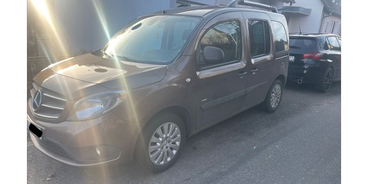 Mercedes-Benz Citan 124.000 km 11.900 &euro; Leinzell 73575