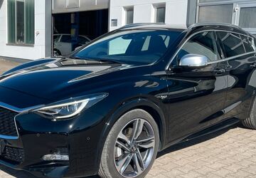 INFINITI Q30 61.470 km 18.900 &euro; Heidenheim an der Brenz 89520