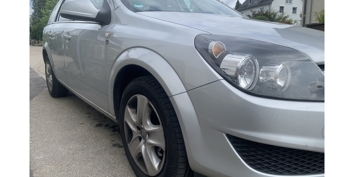 Opel Astra H Caravan 260.000 km 1.300 &euro; Aalen 73430