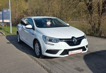 Renault Megane 81.734 km 8.990 &euro; Heidenheim-Schnaitheim 89520