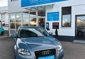 Audi A3 77.900 km 8.490 &euro; Essingen 73457