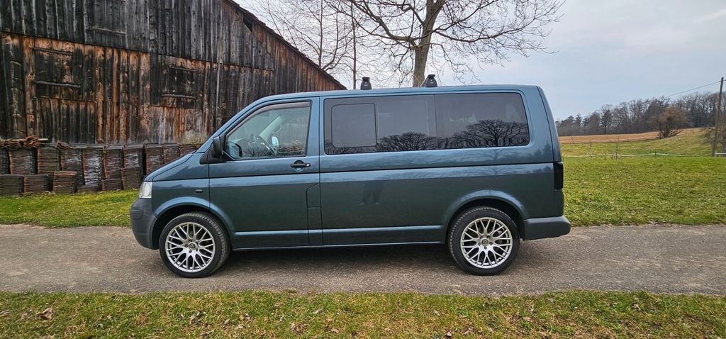 VW T5 Multivan 245.000 km 16.999 &euro; Schwäbisch Gmünd 73525