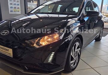 Hyundai i20 18.100 km 18.790 &euro; Nördlingen 86720