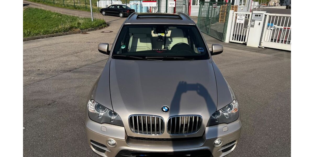 BMW X5 242.000 km 13.500 &euro; Bopfingen 73441