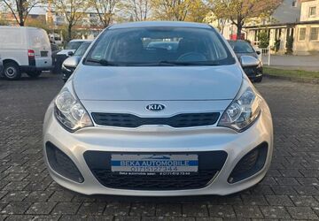 Kia Rio 113.000 km 5.700 &euro; Aalen 73433