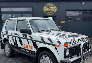Lada Niva 22.000 km 10.999 &euro; Nattheim 89564