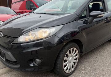 Ford Fiesta 210.000 km 2.555 &euro; Essingen 73457