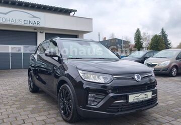 SsangYong Tivoli 12.300 km 16.490 &euro; Waldstetten 73550