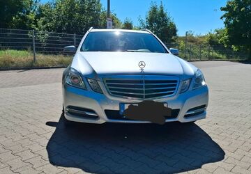 Mercedes-Benz E 220 210.000 km 12.500 &euro; Schwäbisch Gmünd 73527