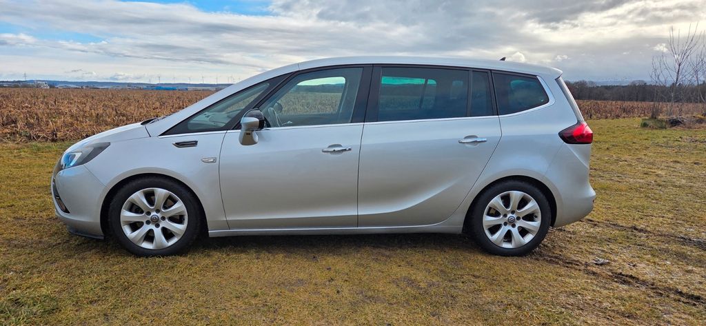 Opel Zafira Tourer 181.400 km 7.600 &euro; Ellwangen 73479