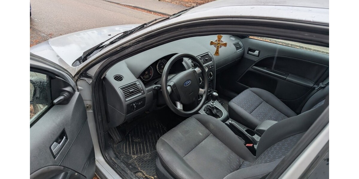 Ford Mondeo 110.000 km 1.800 &euro; Aalen 73430