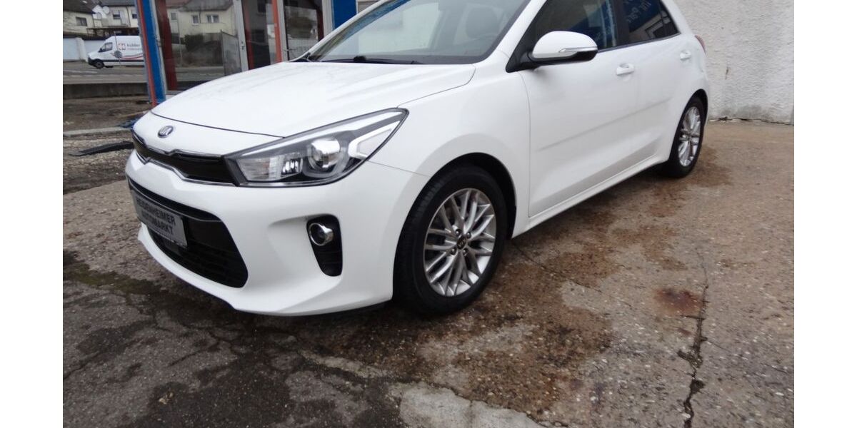 Kia Rio 79.000 km 11.500 &euro; Heidenheim 89520