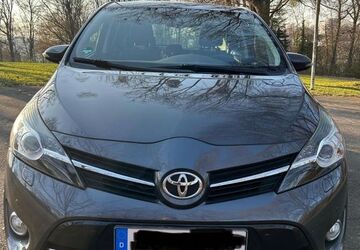 Toyota Verso 87.000 km 13.500 &euro; Aalen 73430