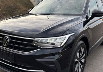 VW Tiguan 73.000 km 24.700 &euro; Essingen­­­ 73457