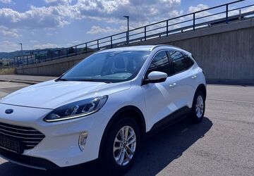Ford Kuga 117.000 km 16.600 &euro; Essingen­­­ 73457