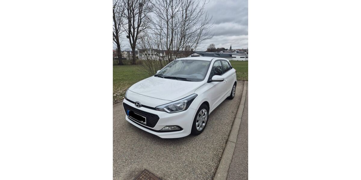 Hyundai i20 91.000 km 8.900 &euro; Nattheim 89564
